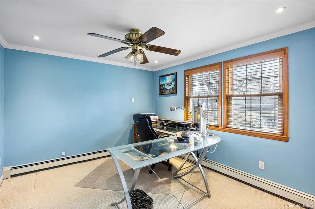 42 Irving Avenue North Babylon NY 11703