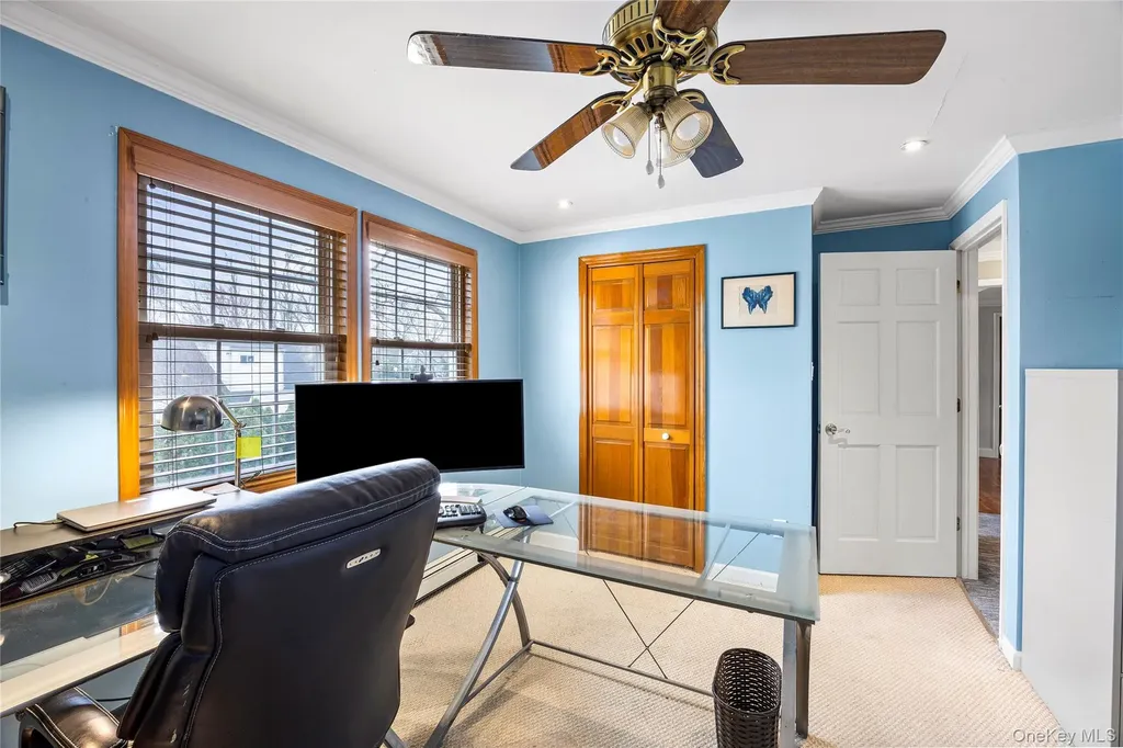 42 Irving Avenue North Babylon NY 11703