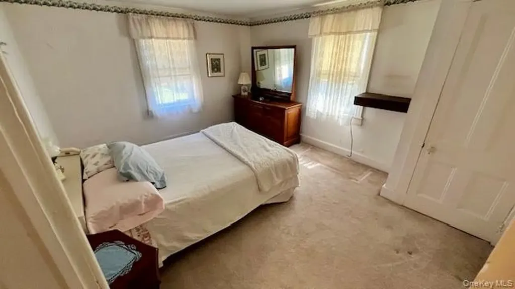 4 Sandhage Drive Pearl River NY 10965