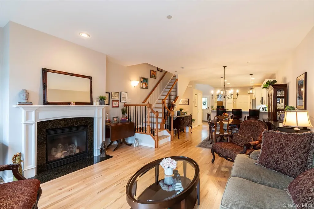 126 Hudson Pointe Drive Poughkeepsie NY 12601