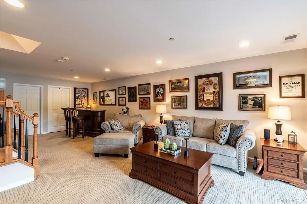 126 Hudson Pointe Drive Poughkeepsie NY 12601