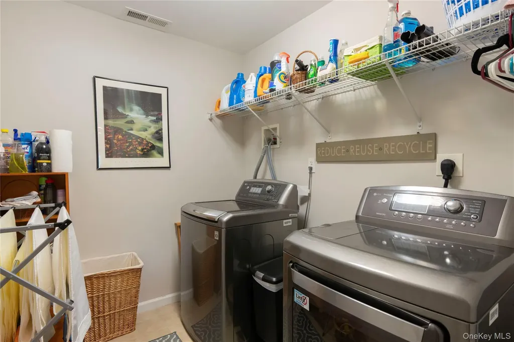 126 Hudson Pointe Drive Poughkeepsie NY 12601