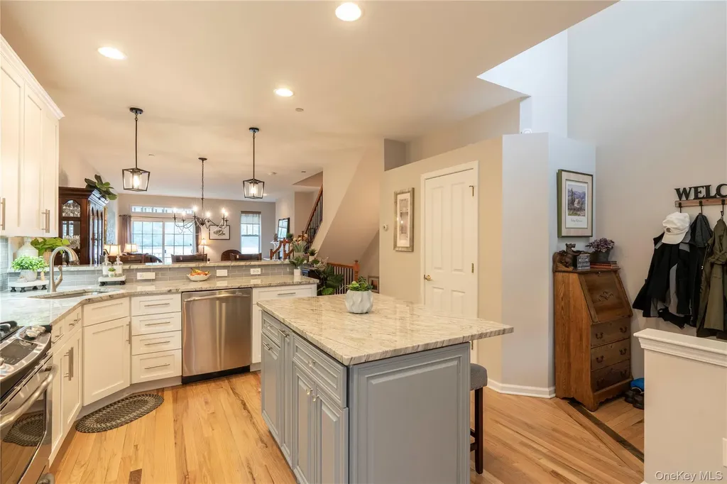 126 Hudson Pointe Drive Poughkeepsie NY 12601
