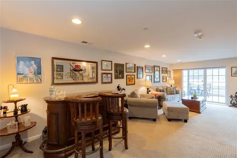 126 Hudson Pointe Drive Poughkeepsie NY 12601