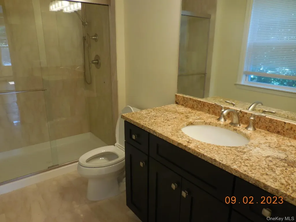 230 Expressway Drive N Medford NY 11763