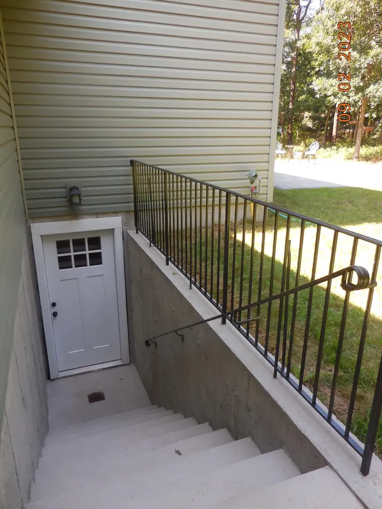 230 Expressway Drive N Medford NY 11763