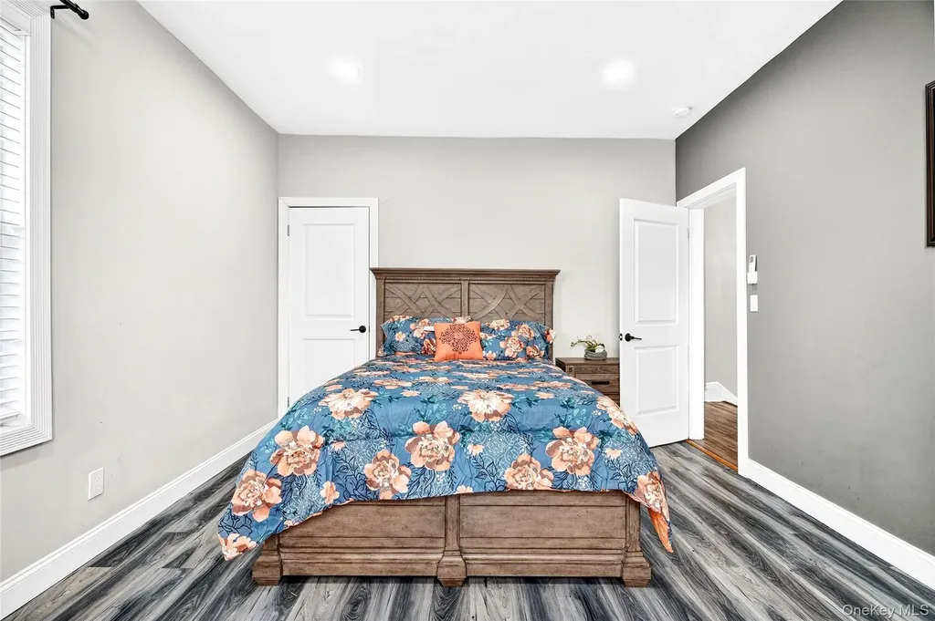 240 S 10th Avenue Mount Vernon NY 10550