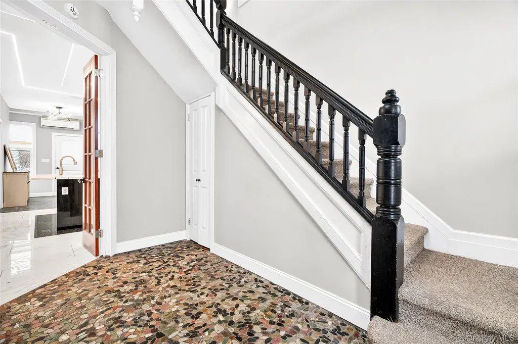 240 S 10th Avenue Mount Vernon NY 10550