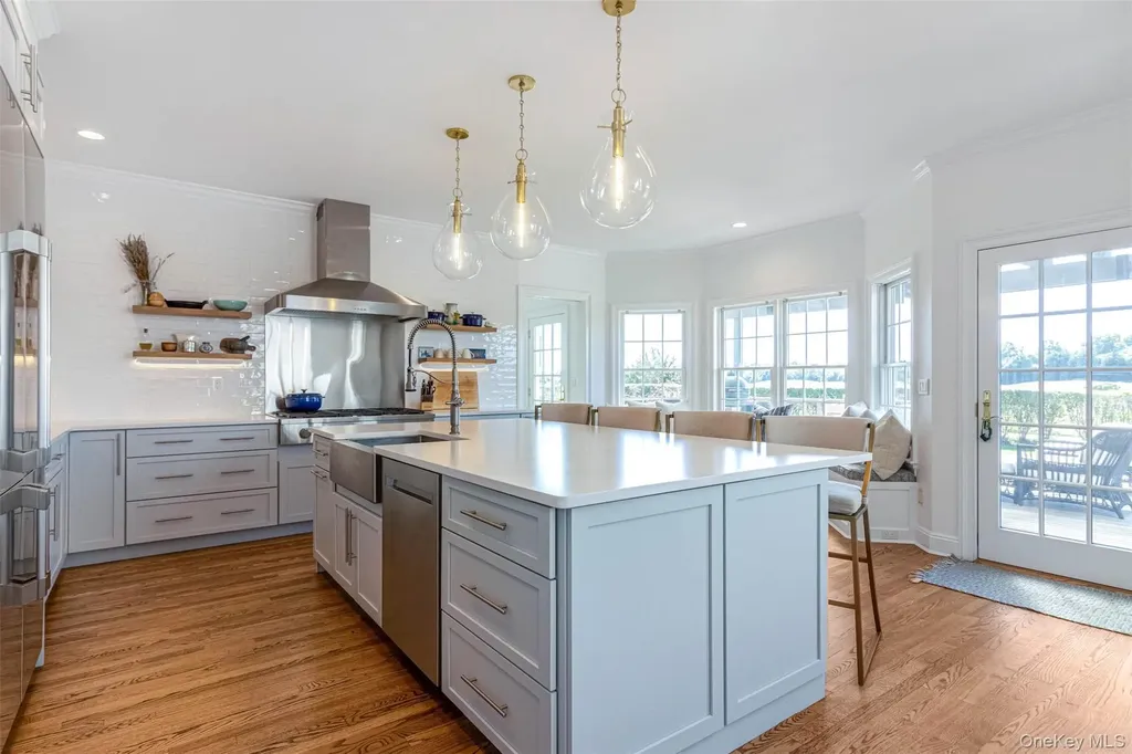 350 Laurel Way Laurel NY 11948