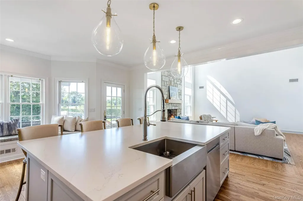 350 Laurel Way Laurel NY 11948