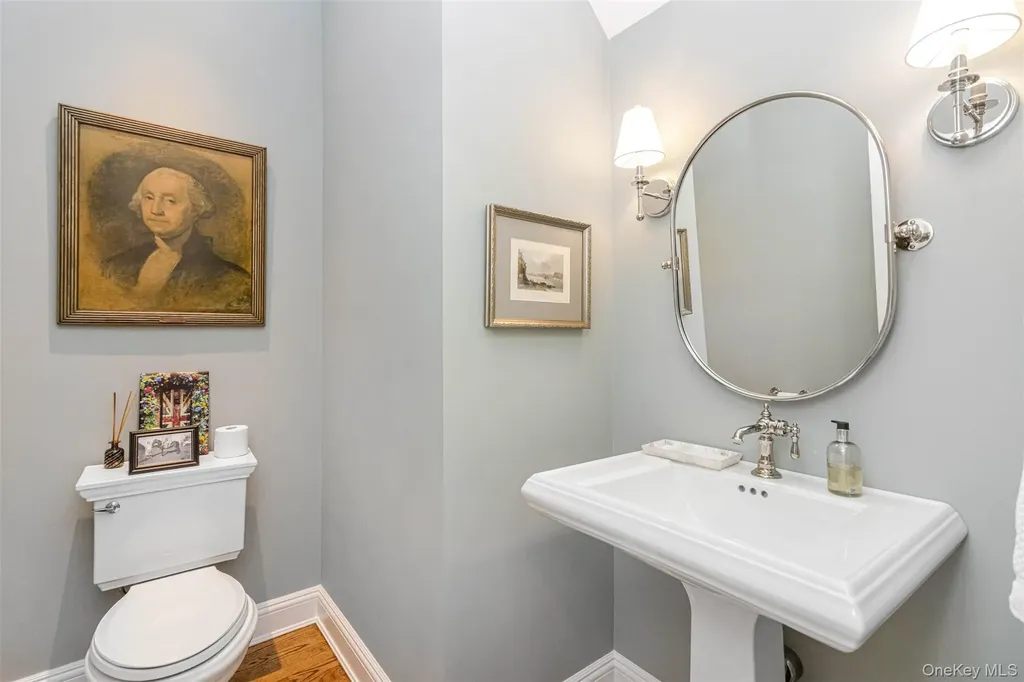 350 Laurel Way Laurel NY 11948