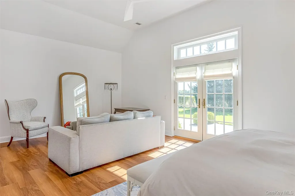 350 Laurel Way Laurel NY 11948