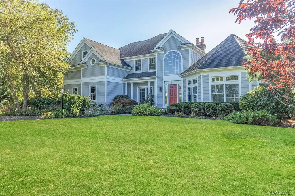 350 Laurel Way Laurel NY 11948