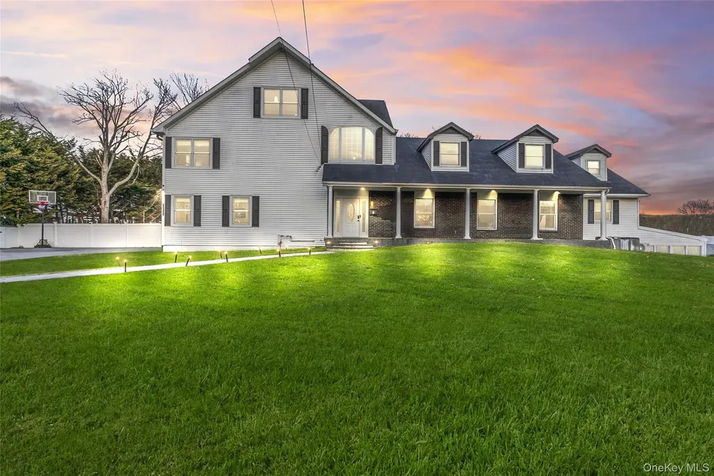 345 Durkee Lane East Patchogue NY 11772