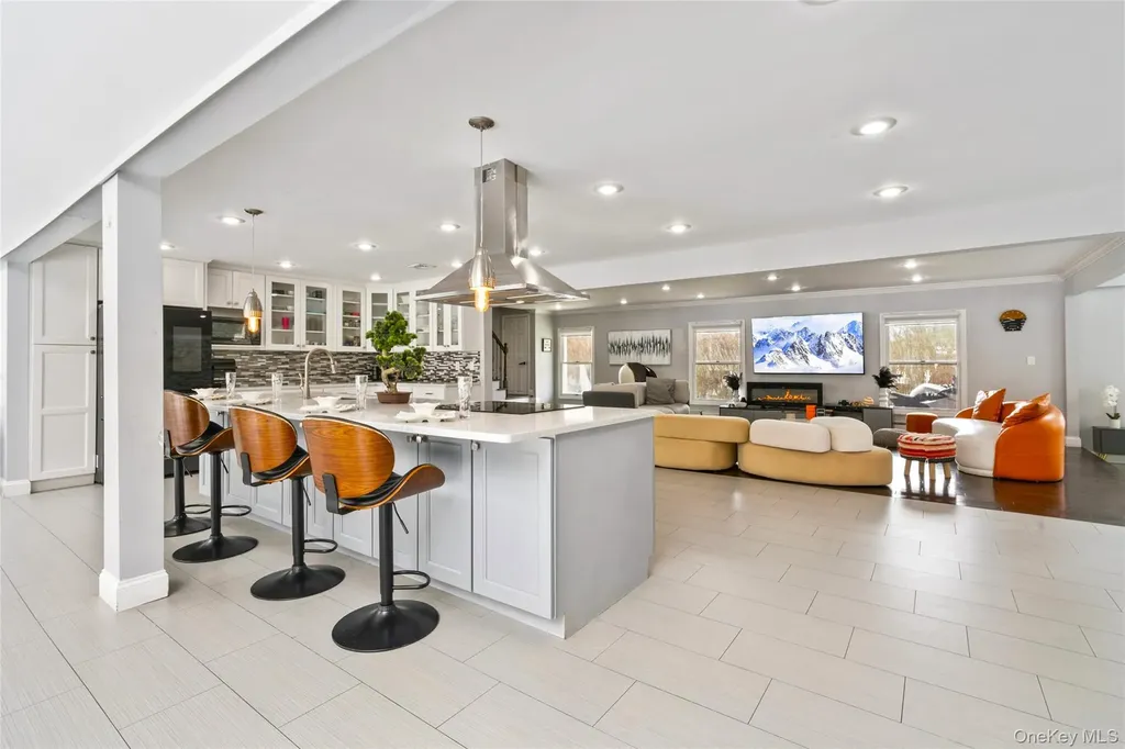 345 Durkee Lane East Patchogue NY 11772