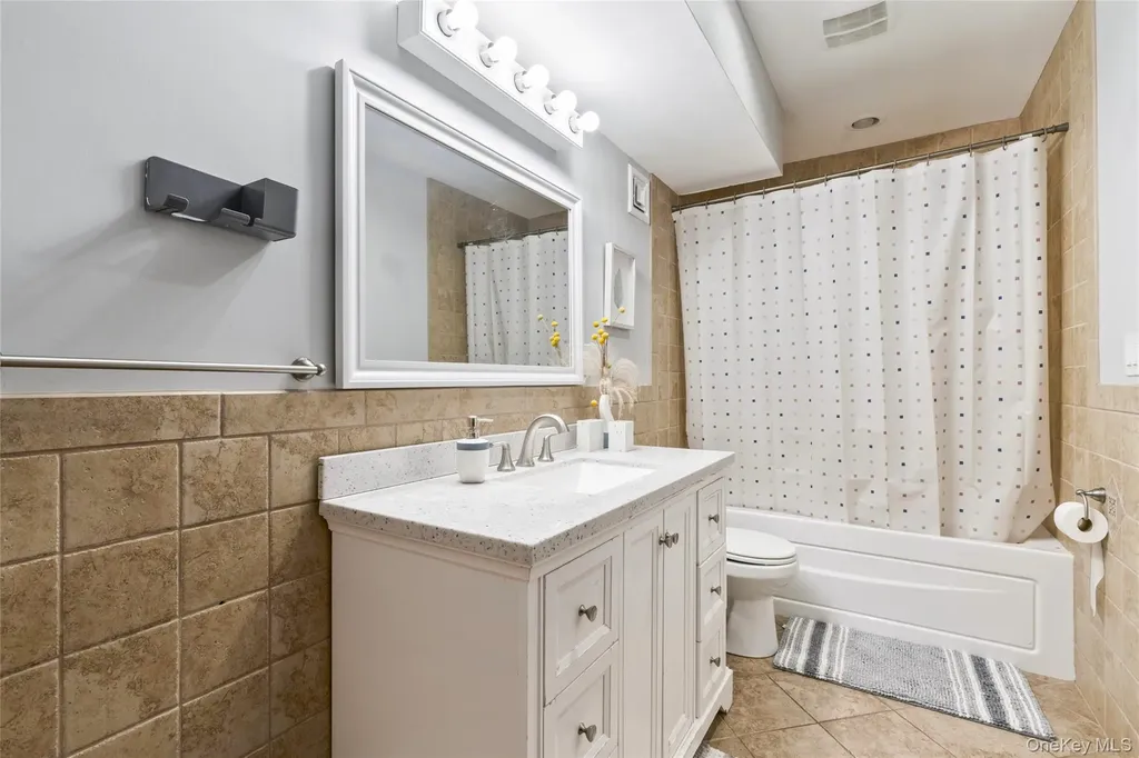 345 Durkee Lane East Patchogue NY 11772