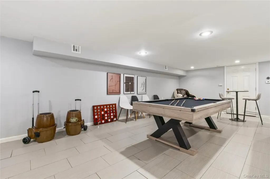 345 Durkee Lane East Patchogue NY 11772