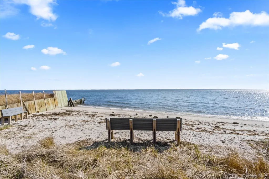 345 Durkee Lane East Patchogue NY 11772
