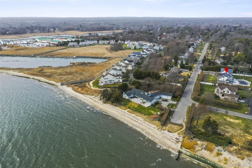345 Durkee Lane East Patchogue NY 11772