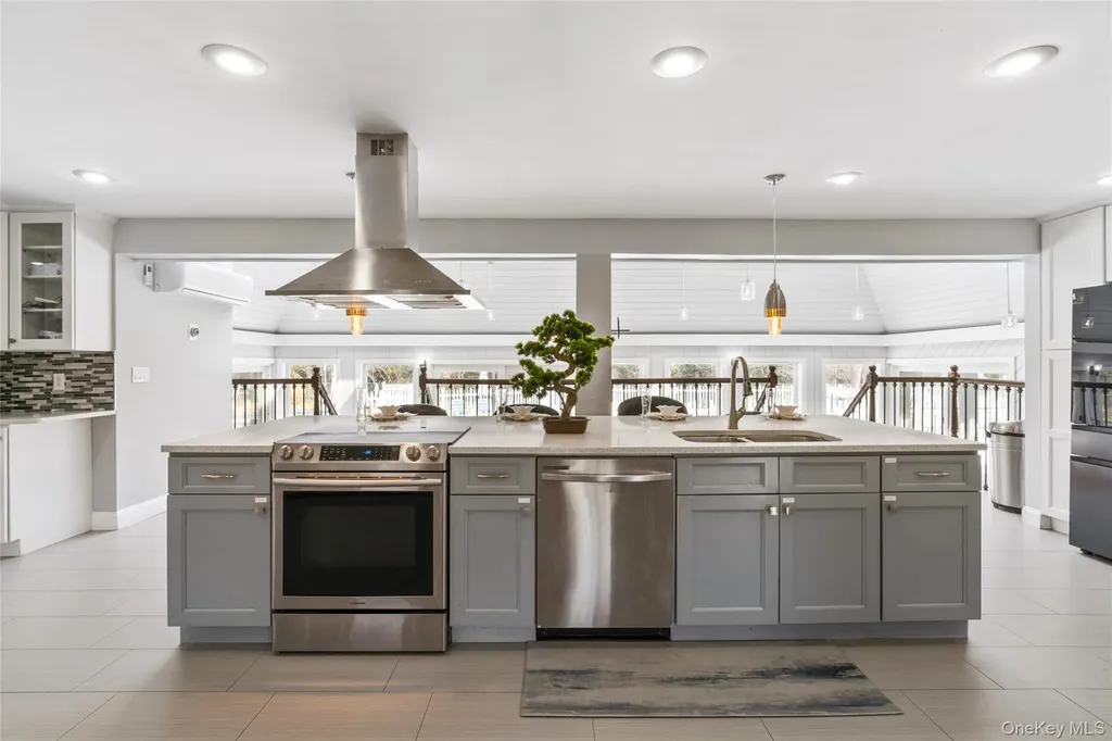 345 Durkee Lane East Patchogue NY 11772