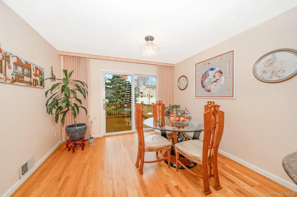 140 Atlantic Avenue Oceanside NY 11572