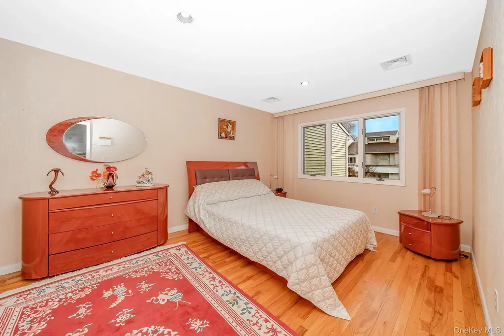 140 Atlantic Avenue Oceanside NY 11572