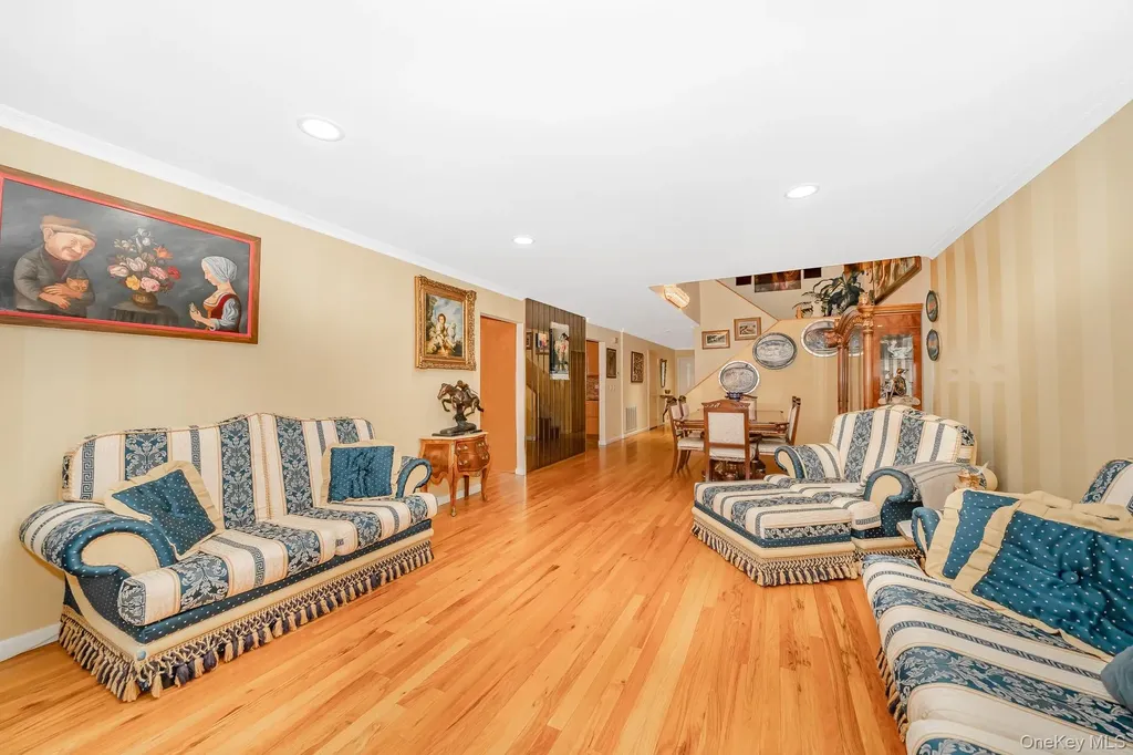 140 Atlantic Avenue Oceanside NY 11572