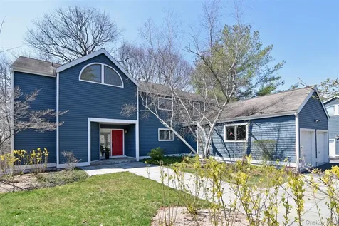 153 Fieldpoint Drive Irvington NY 10533