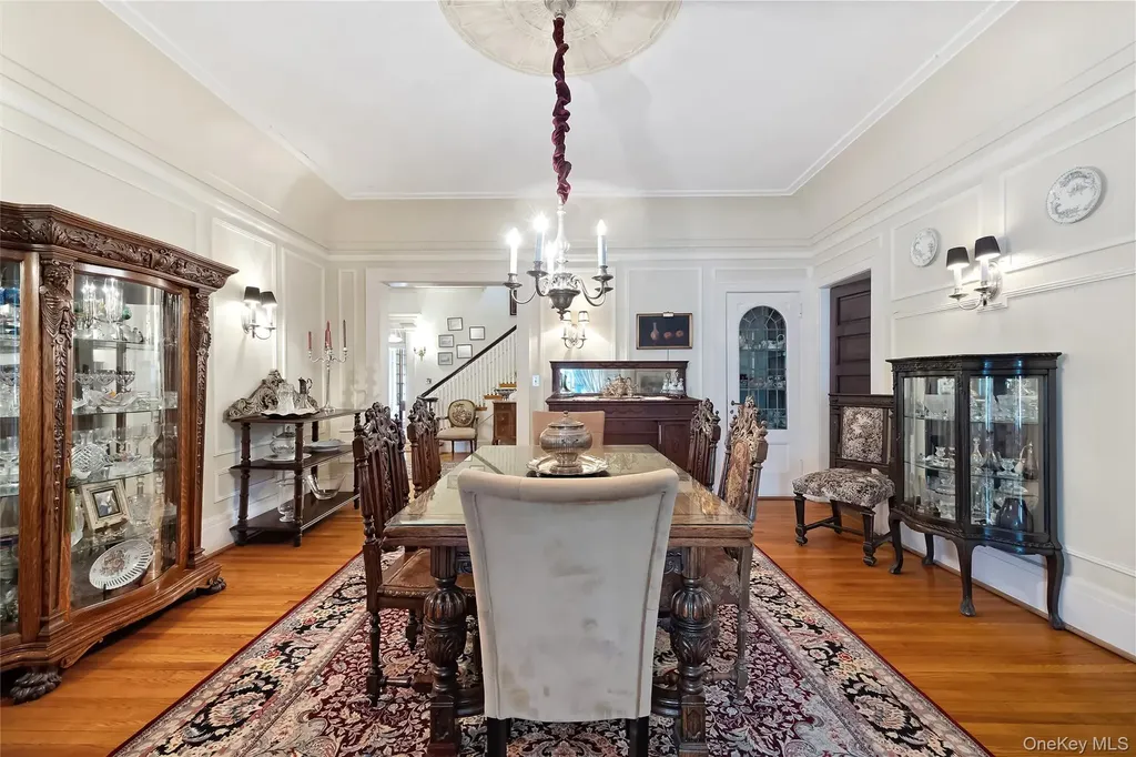 127 Beverly Road Douglaston NY 11363