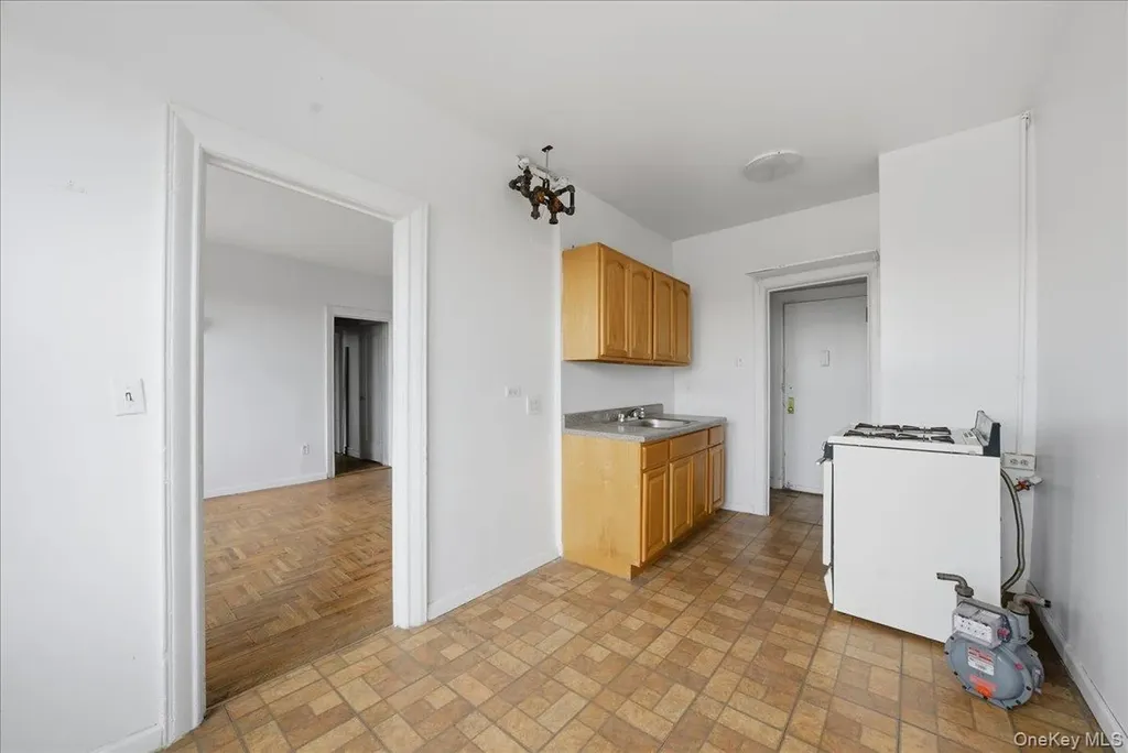 1715 Nelson Avenue Bronx NY 10453