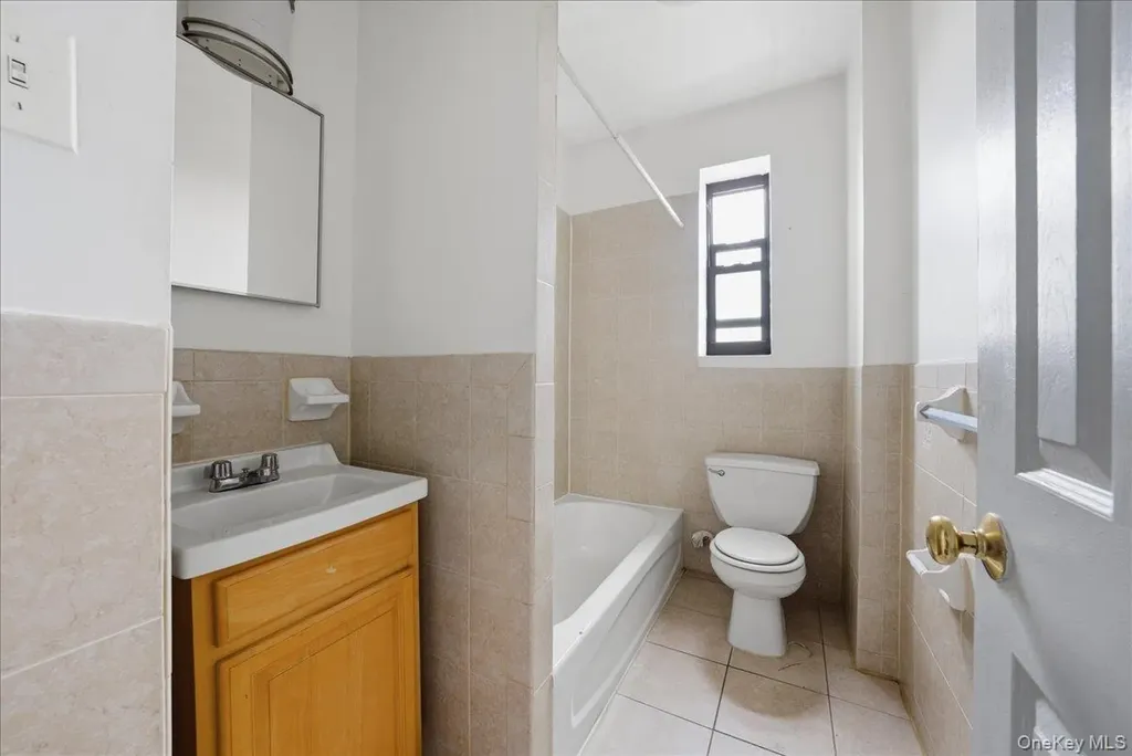 1715 Nelson Avenue Bronx NY 10453