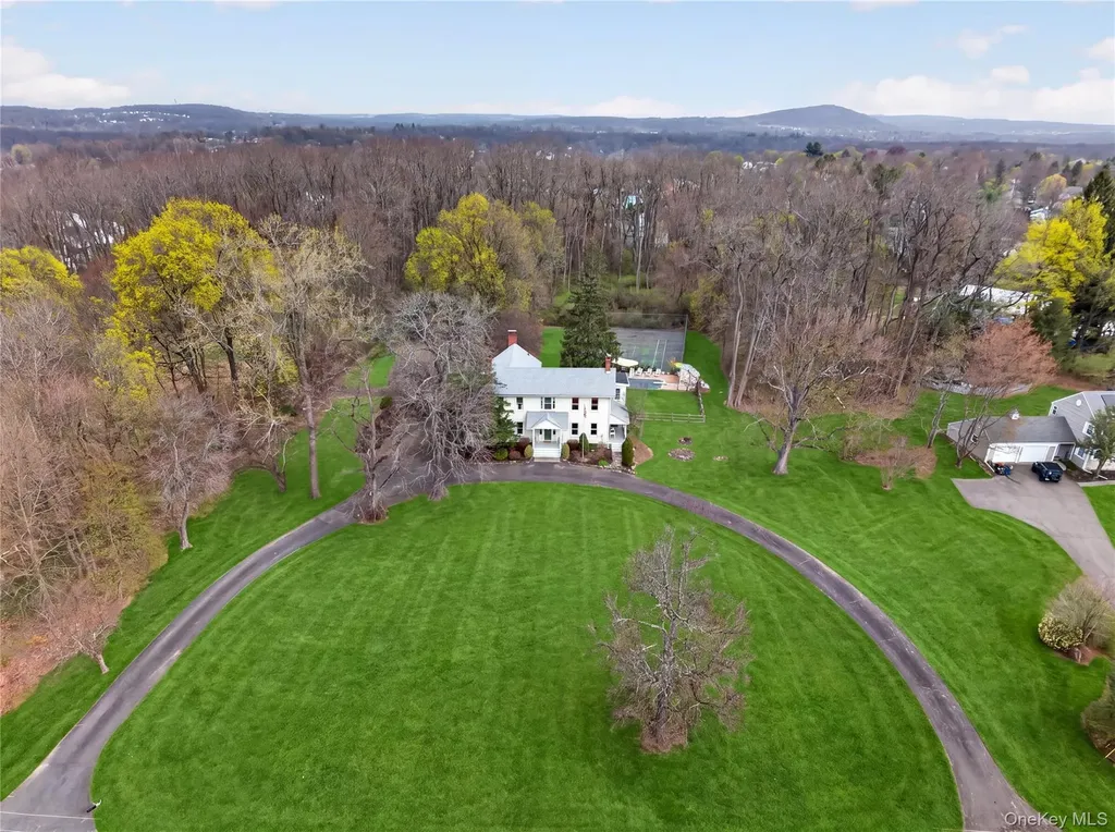 90 Quaker Avenue Cornwall NY 12518