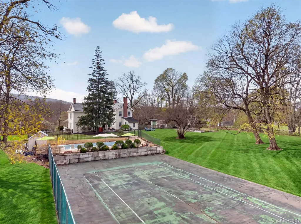 90 Quaker Avenue Cornwall NY 12518