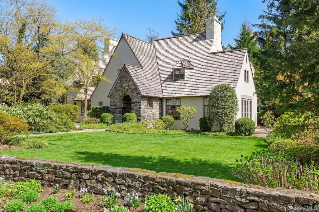 4 High Road Bronxville NY 10708