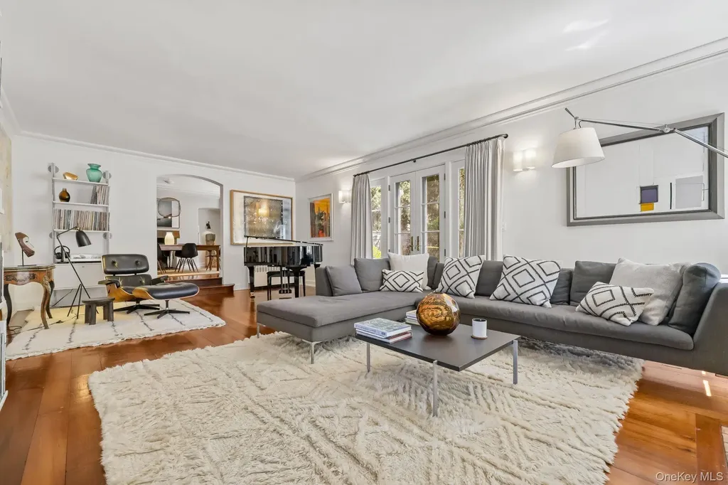 4 High Road Bronxville NY 10708