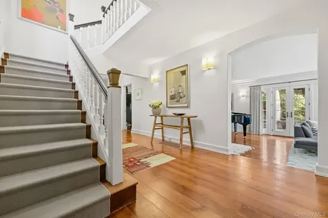 4 High Road Bronxville NY 10708