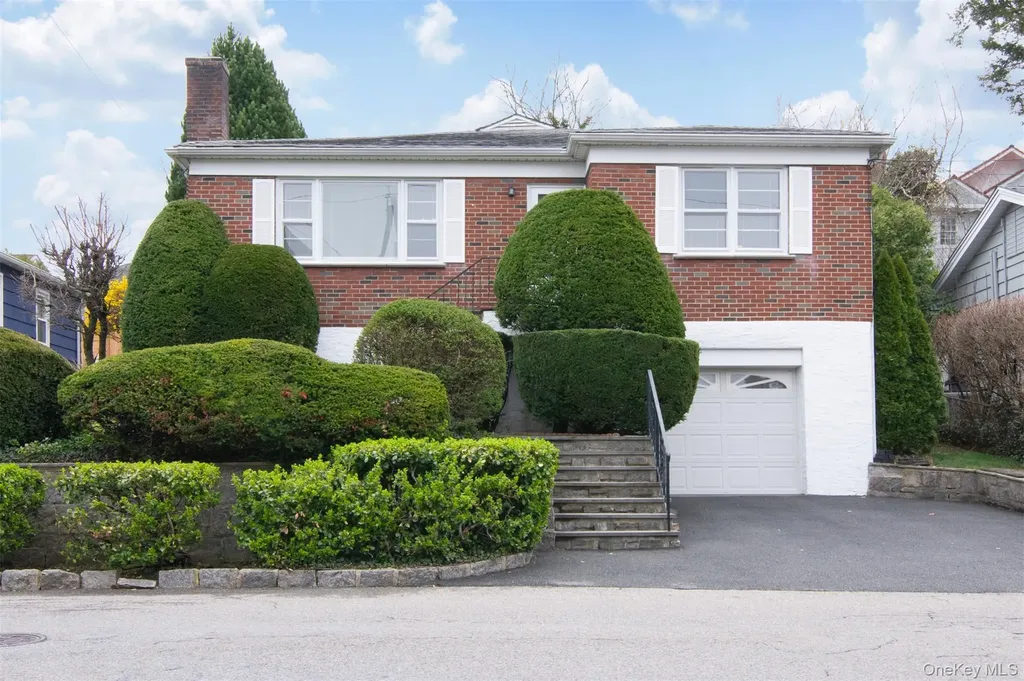 34 Deshon Avenue Bronxville NY 10708