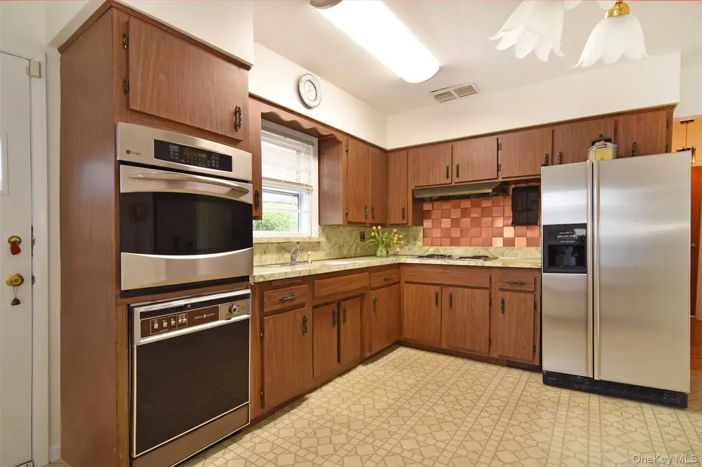 34 Deshon Avenue Bronxville NY 10708