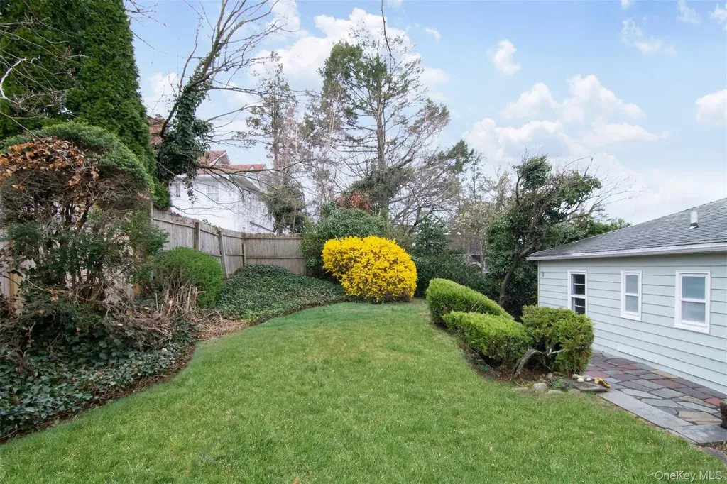 34 Deshon Avenue Bronxville NY 10708