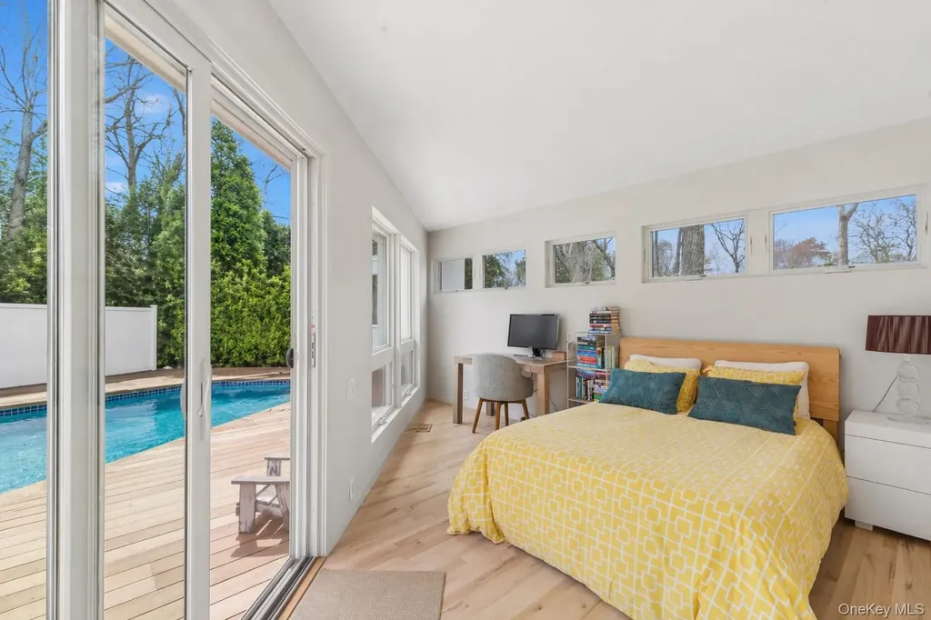 2 Acorn Path Quogue NY 11942