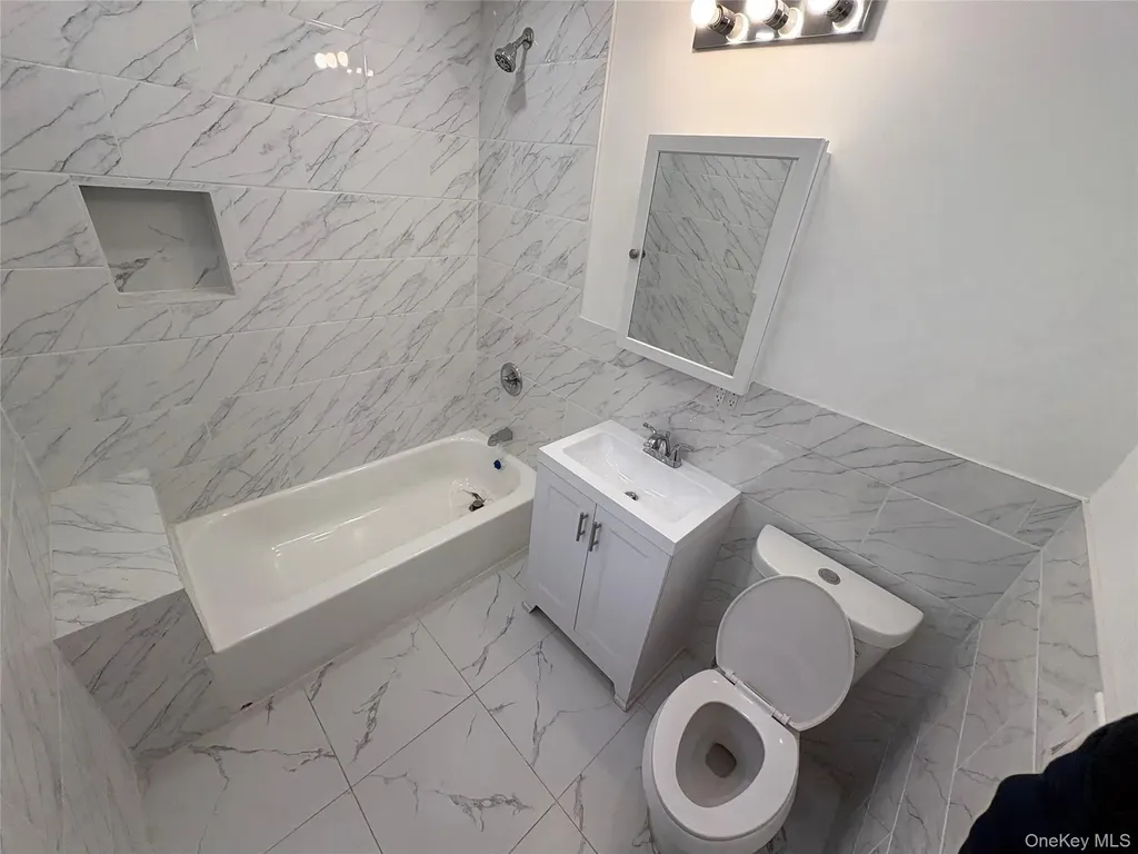 675 E 230th Street Bronx NY 10466