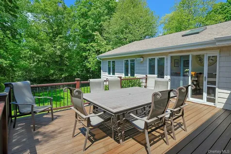 20 Robbins Road Pleasantville NY 10570