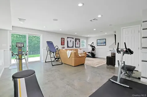 20 Robbins Road Pleasantville NY 10570