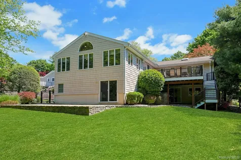 20 Robbins Road Pleasantville NY 10570