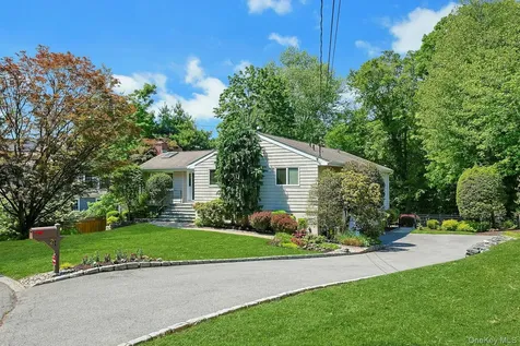 20 Robbins Road Pleasantville NY 10570
