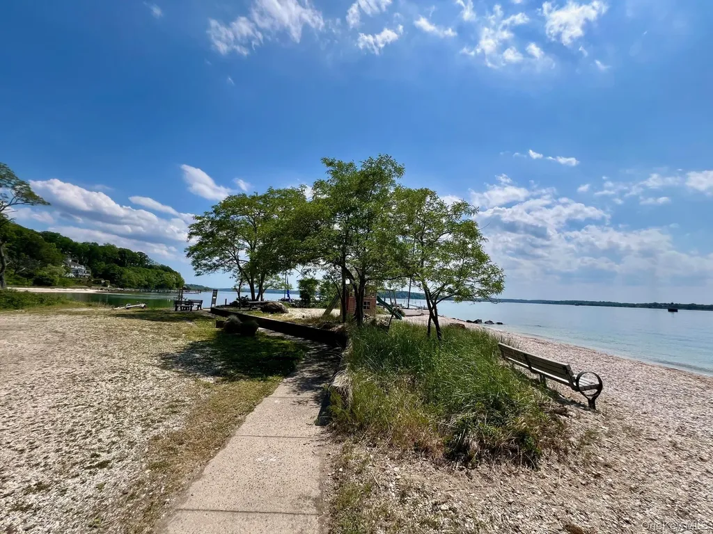 3 Seaforth Lane Lloyd Harbor NY 11743