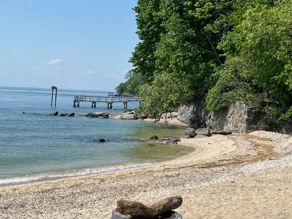 3 Seaforth Lane Lloyd Harbor NY 11743