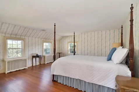 22 Burkewood Road Mount Vernon NY 10552