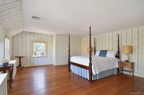 22 Burkewood Road Mount Vernon NY 10552