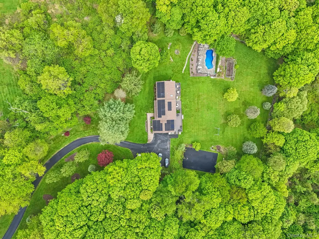 76 Eleanor Drive Mahopac NY 10541